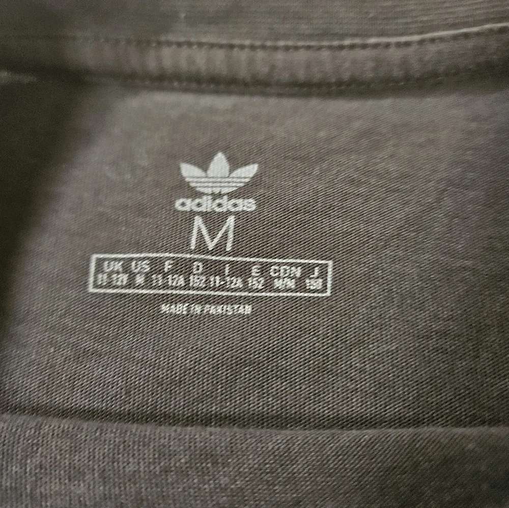 Adidas Originals Boys Logo-Detailed Cereal-Box Graphics TShirt, Black, Medium - Picture 4 of 6